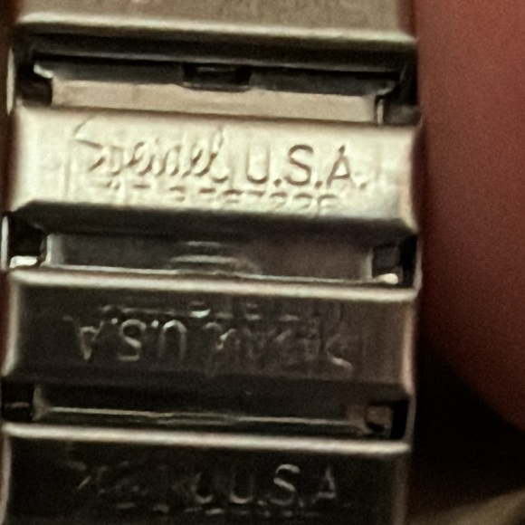 Pierce 1940s WWII Parashock Waterproof antimagnetic Fab Suisse, Swiss Made - Picture 7 of 7